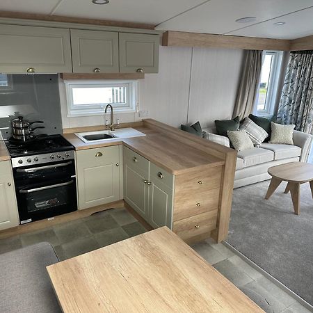 Presthaven Resort 3 Bedroom Luxury Gold 2024 Caravan Talacre Екстериор снимка